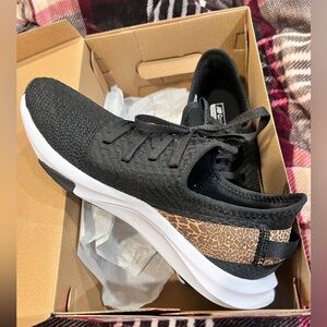 New Balance sneakers size 8.5 women’s